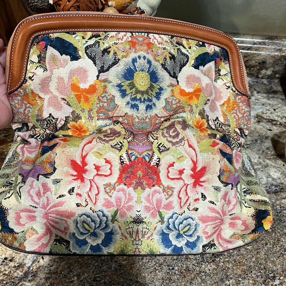 Alexander McQueen Canvas Floral Printed Padlock Skull Clutch Multicolor - Picture 8 of 13